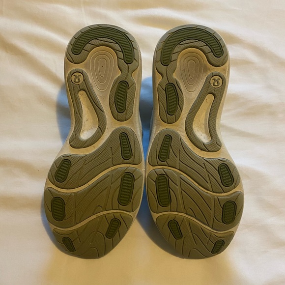 Lululemon Chargefeel Low Women’s Workout Shoe - Picture 9 of 9